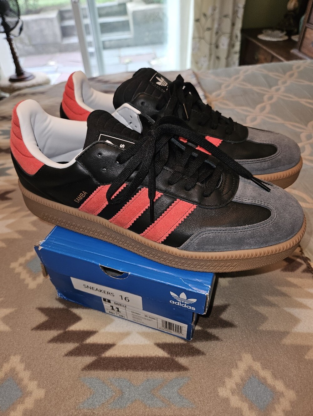 Adidas Samba Men’s Black/Gray/Red Low-Top Sneakers